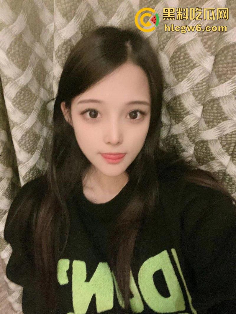 漫画美颜逼脸同框 鲜嫩肉穴遭肉屌疯狂玩弄 性瘾台妹【蓝淑慧】与男友啪啪视频炸裂流出！  第2张