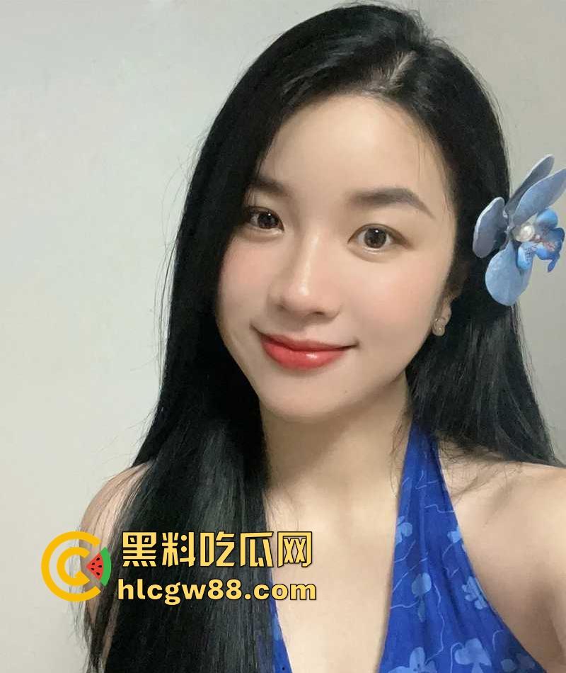 湖南反差人妻【张欣】背着老公与情夫裸聊调情 阴毛旺盛性欲极强  撅臀揉穴玩到喷水 第2张