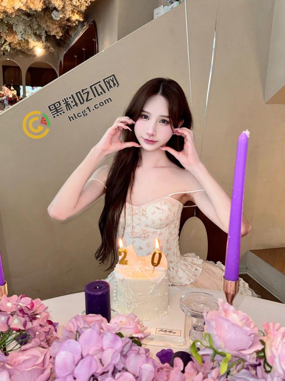 推特 TS羊羊子 比女人还魅惑的高颜值CD 极品高挑身材  让人更加有兴致了 完整版视频流出 第8张