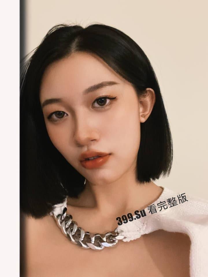 东北师范大学 王雨沫 极品反差婊 学美术拥有高颜值模特身材 被摄影师骗上床当母狗  调教视频流出 第1张