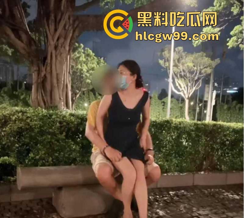 绿帽届天花板！【宇宙的琴弦】让同学在广州塔操自己的老婆，一边后入一边欣赏小蛮腰夜景，内容炸裂！  第1张