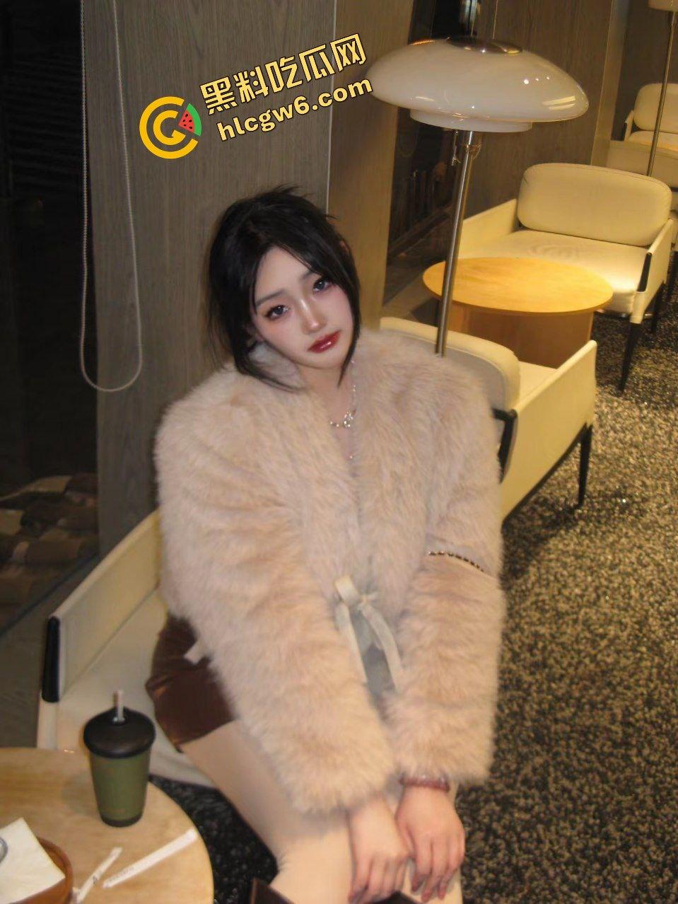 仙桃职业反差女大学生骚贱母狗【姚美喻】不给渣男日逼遭曝光不雅！小肥鲍很欠操！原创独家流出！  第4张