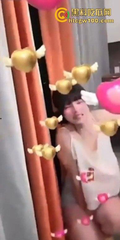 快手【幸子】直播玩调教，骚货塞入跳蛋让金主远程操控马力开到最大爽到高潮失控还是榜一大哥会玩！！  第4张