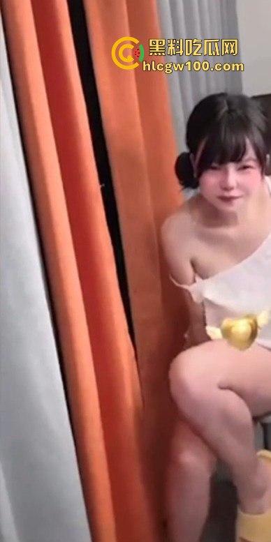 快手【幸子】直播玩调教，骚货塞入跳蛋让金主远程操控马力开到最大爽到高潮失控还是榜一大哥会玩！！  第10张