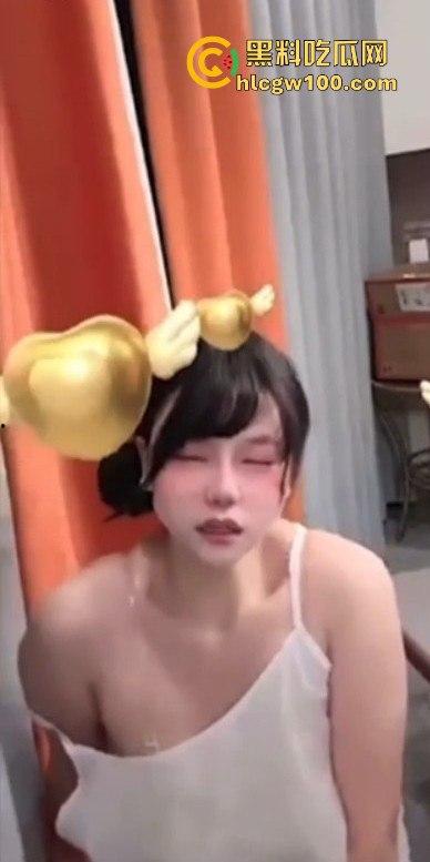 快手【幸子】直播玩调教，骚货塞入跳蛋让金主远程操控马力开到最大爽到高潮失控还是榜一大哥会玩！！  第14张