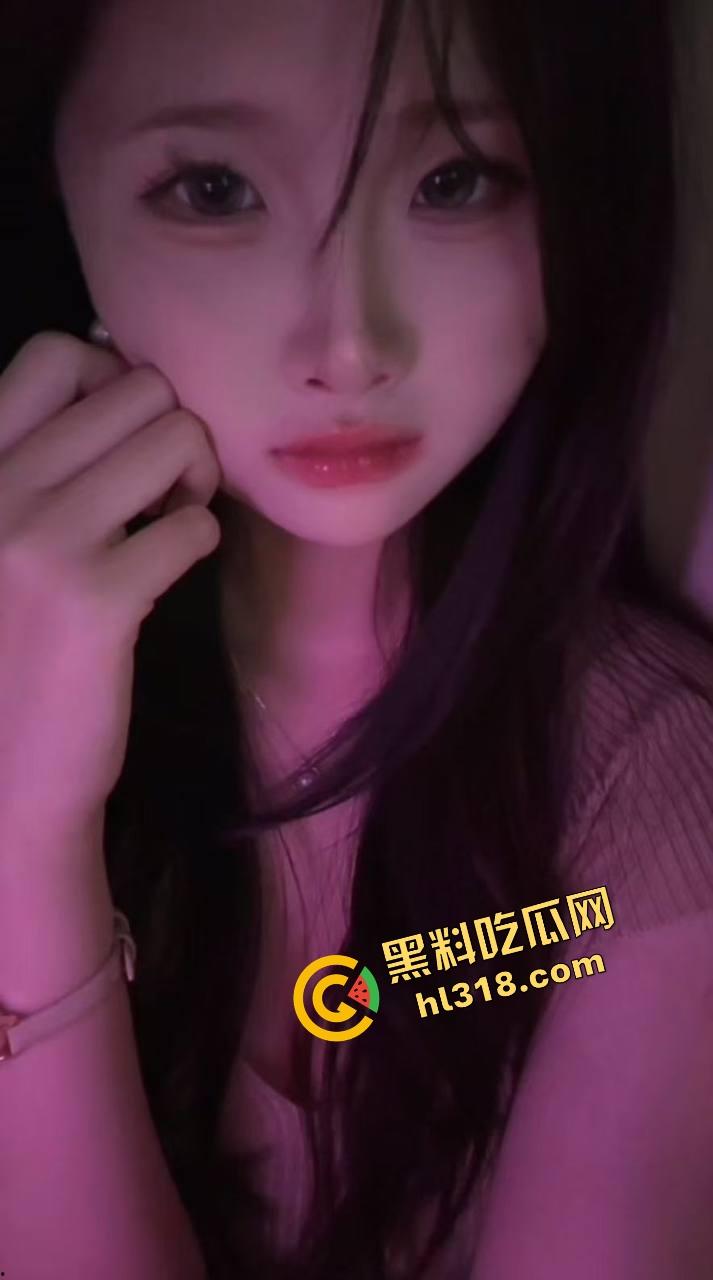 注意音量,史上最吓人的叫床声,是尖叫鸡大战震动棒,女的边操边鬼吼,男的以为打通任督二脉! 第1张 注意音量,史上最吓人的叫床声,是尖叫鸡大战震动棒,女的边操边鬼吼,男的以为打通任督二脉! 第1张