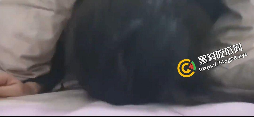 主人各种调教理工学院女学生，线上网调聊骚认错跪地磕头认罪，线下像狗一样牵着SM爬行！  第7张