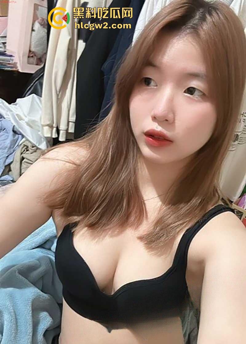 长沙技术师范大学学生妹【宗雨菲】自慰视频遭渣男曝光 身材火辣揉奶表演 让人看了硬到爆炸！  第6张