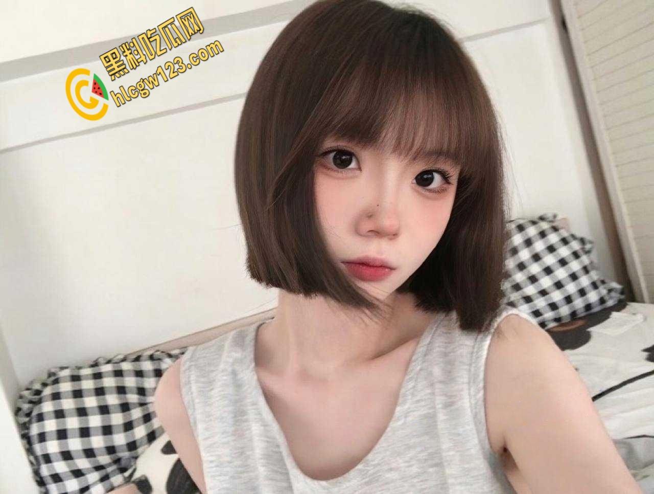 赣州师范科技学院【杨嘉婧】，青春期的身体就是躁动，粉逼都肿了嘴上还喊着我要！  第3张