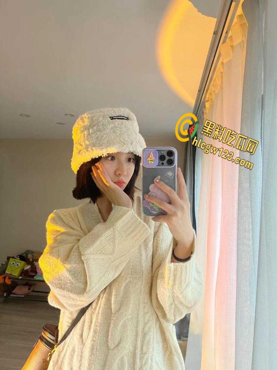 赣州师范科技学院【杨嘉婧】，青春期的身体就是躁动，粉逼都肿了嘴上还喊着我要！  第4张