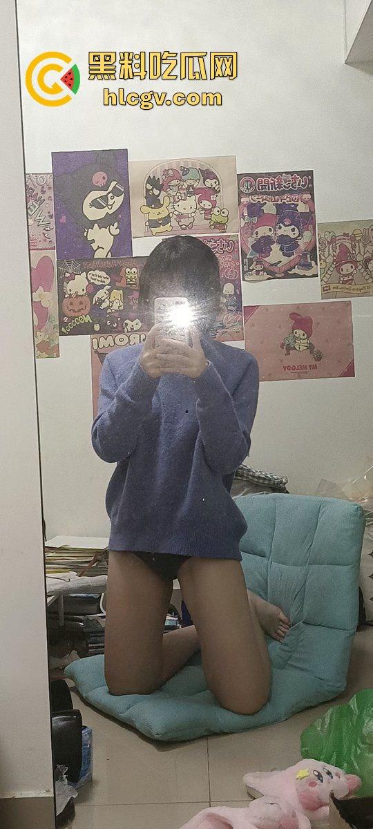 瓜友投稿大学妹子【林烟】私拍流出！宿舍自拍自慰天天给他看，骚逼十足直接曝光！  第19张