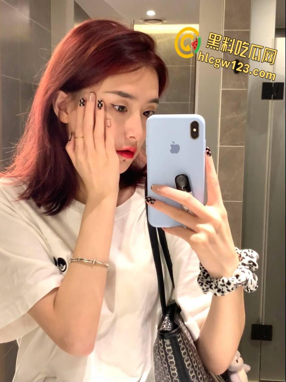 湘潭舞蹈生反差婊【沈溪】，清纯少女变土豪专属骚母狗，深喉内射最后还会唆干净筷子 !  第2张