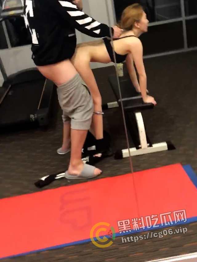 顶级颜射!杭州健身房女教练大战会员 健身房内后入 这阿黑颜颜射完美诠释了什么叫臭母狗肉便器阿  第5张