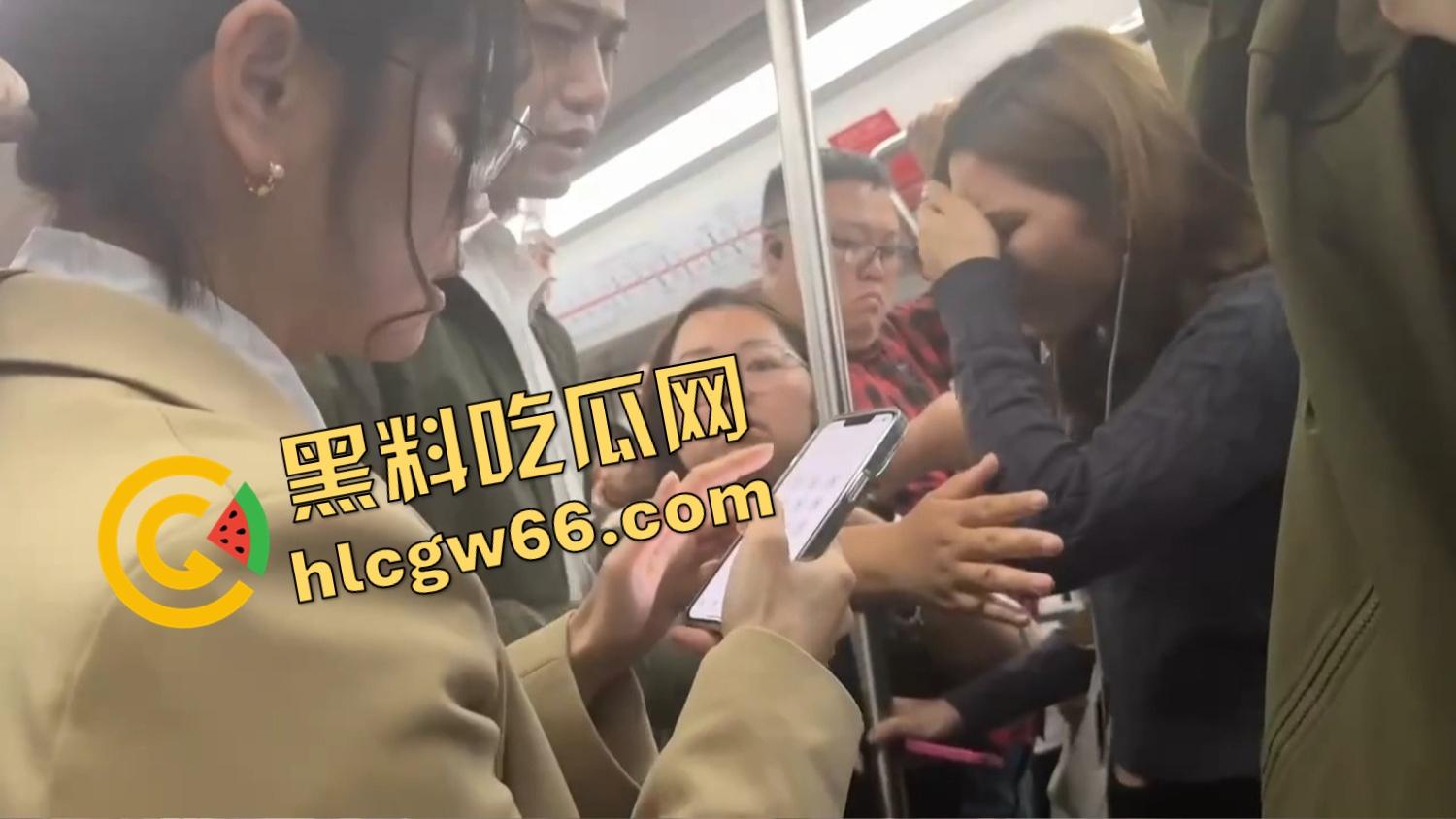 北京地铁飞机哥裤链一拉当场开演，结果精液飙偏射人屁股，妹子一边哭一边喊变态！  第9张