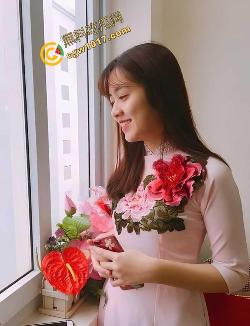 越南美女人妻检察官【邓黎琼江】与富商偷情视频流出！露脸口交无套做爱，离婚离职彻底塌房！  第1张