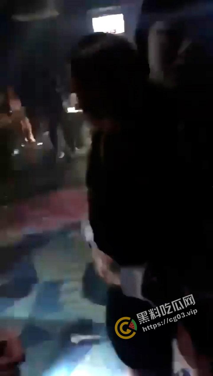 香港 mk妹 00后 公然在包厢里开毒趴 上头后摇头晃脑神智不清 ins账号被扒出  第6张