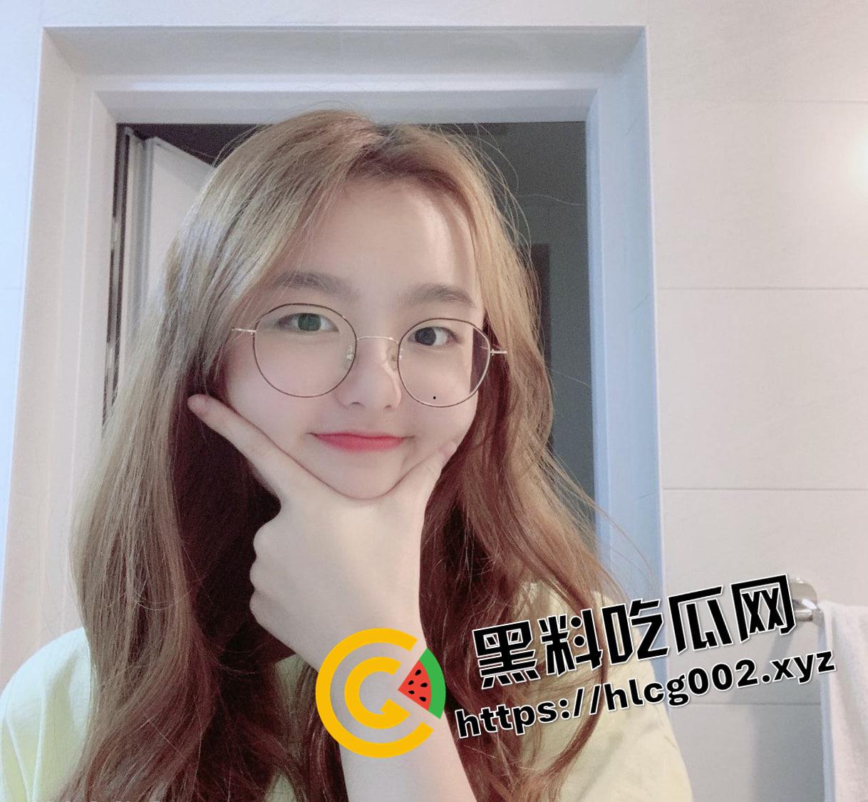 四川大学巨乳学妹 和同校学长玩调教  珠圆玉润极品大奶 极品自拍被学长系数流出 第4张