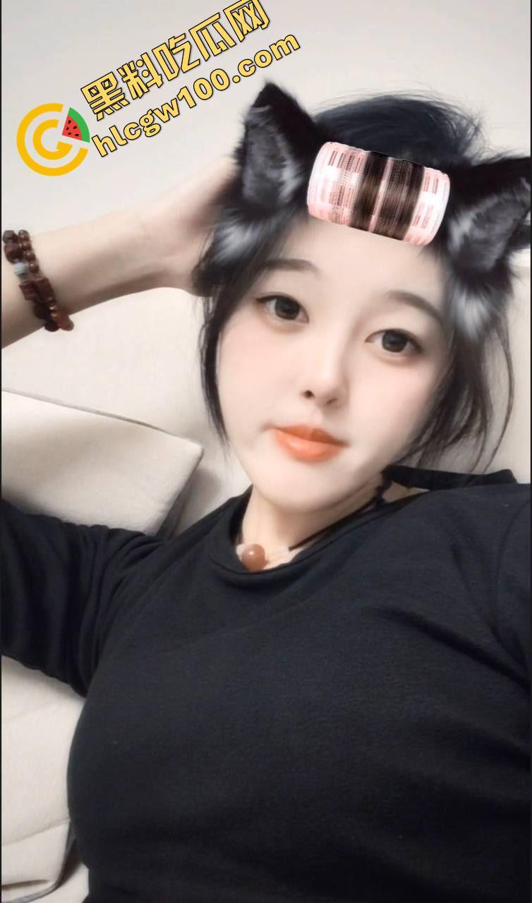 重庆医学院【李青玉】长相清纯却骚到不行的贫乳反差学妹，被学长哄骗发骚自拍  第8张