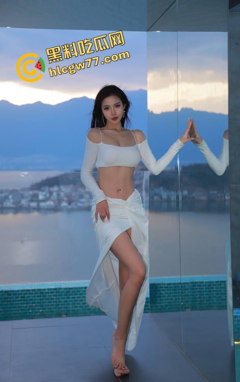 厦门街头任务式调教，鸡巴随时随地上线，穿裙子就是方便完成主人的命令！  第5张