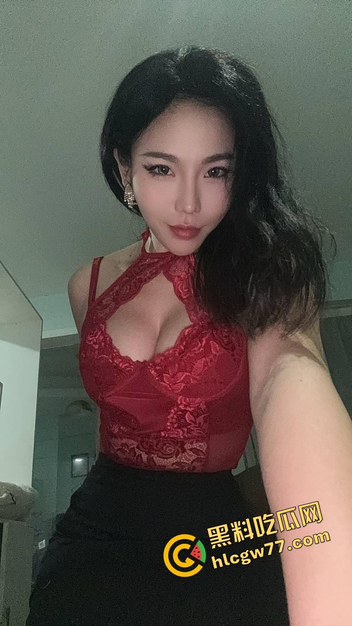 厦门街头任务式调教，鸡巴随时随地上线，穿裙子就是方便完成主人的命令！  第6张