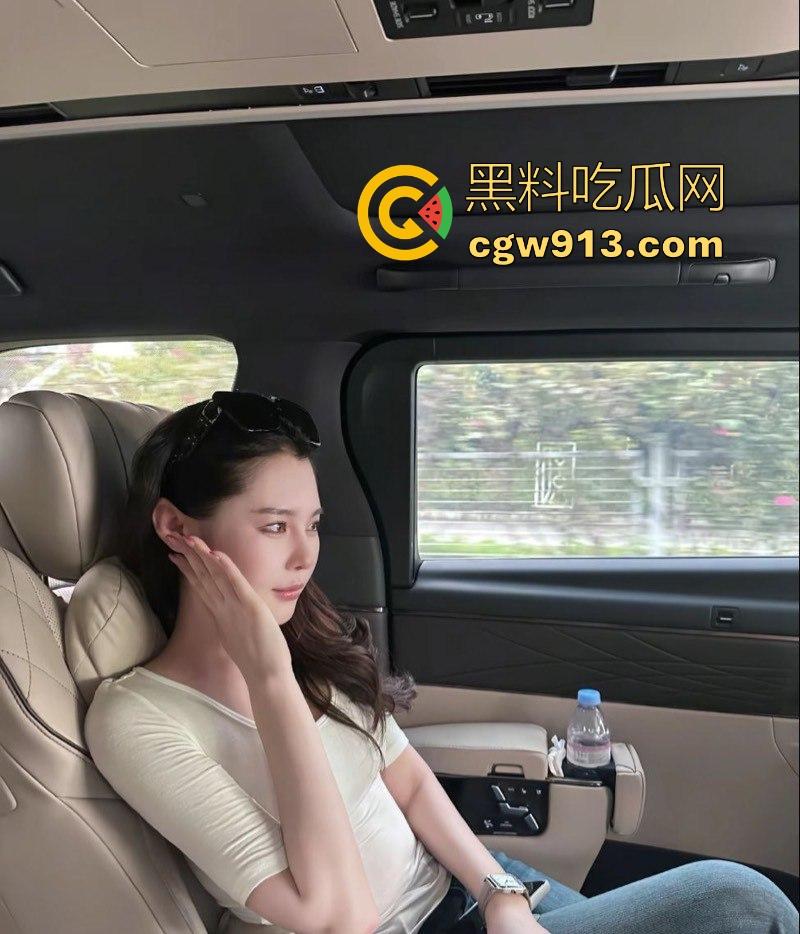 抖音御姐网红【萨琪拉不姓萨】榜一大哥重金包养，S级曲线细腰翘臀，被爆操大骚逼，私密性爱视频泄露！  第3张