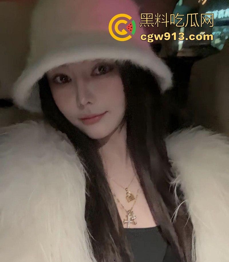 抖音御姐网红【萨琪拉不姓萨】榜一大哥重金包养，S级曲线细腰翘臀，被爆操大骚逼，私密性爱视频泄露！  第4张