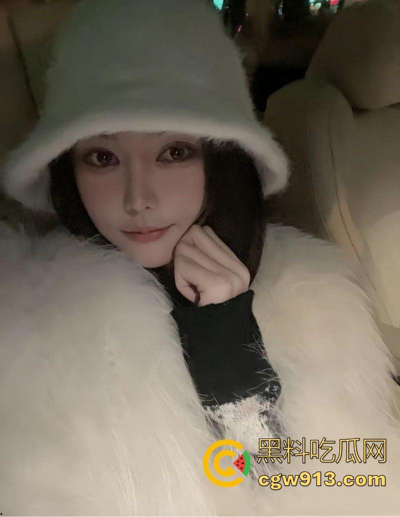 抖音御姐网红【萨琪拉不姓萨】榜一大哥重金包养，S级曲线细腰翘臀，被爆操大骚逼，私密性爱视频泄露！  第7张