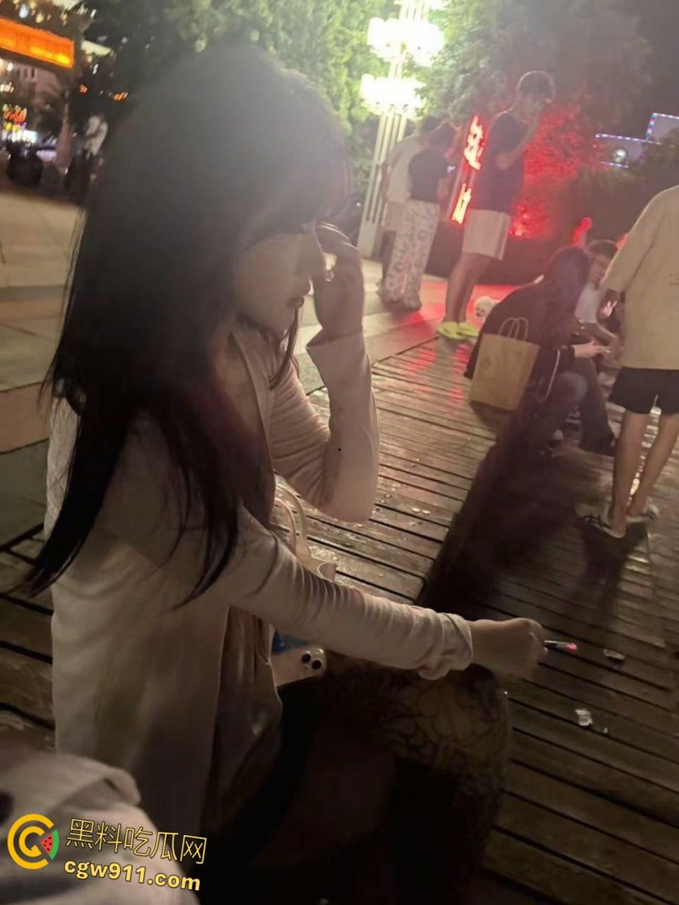 吉林长春花腿小妹【赵嘉怡】,缺钱被大哥包养,白嫩酮体被滴蜡SM调教,露出楼道狗链无套后入! 第2张 吉林长春花腿小妹【赵嘉怡】,缺钱被大哥包养,白嫩酮体被滴蜡SM调教,露出楼道狗链无套后入! 第2张