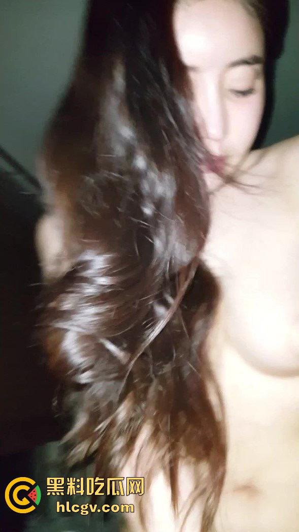 女版陈冠希！微胖健身美女修手机遭师傅泄露 肥臀巨乳 口爆内射堪称女版陈冠希！  第3张