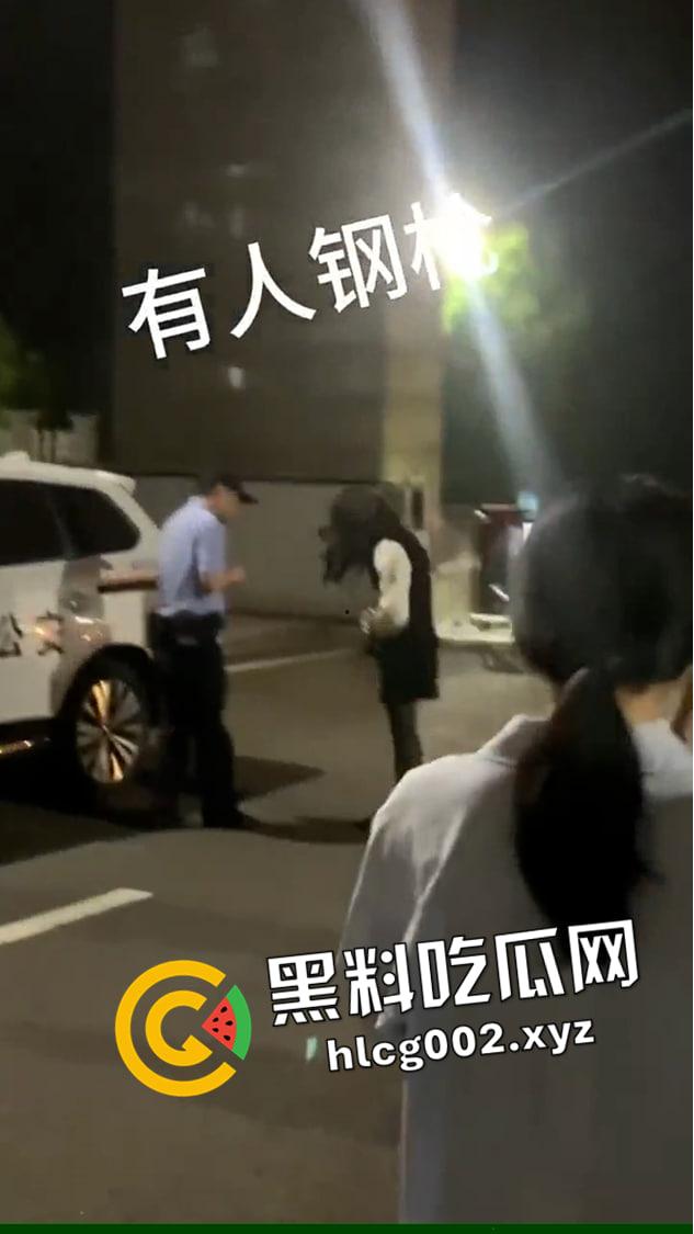 湖南长沙职业技术学院 男扮女装进女生宿舍猥亵  被抓到当众处刑 这就是大屌萌妹吗 第5张