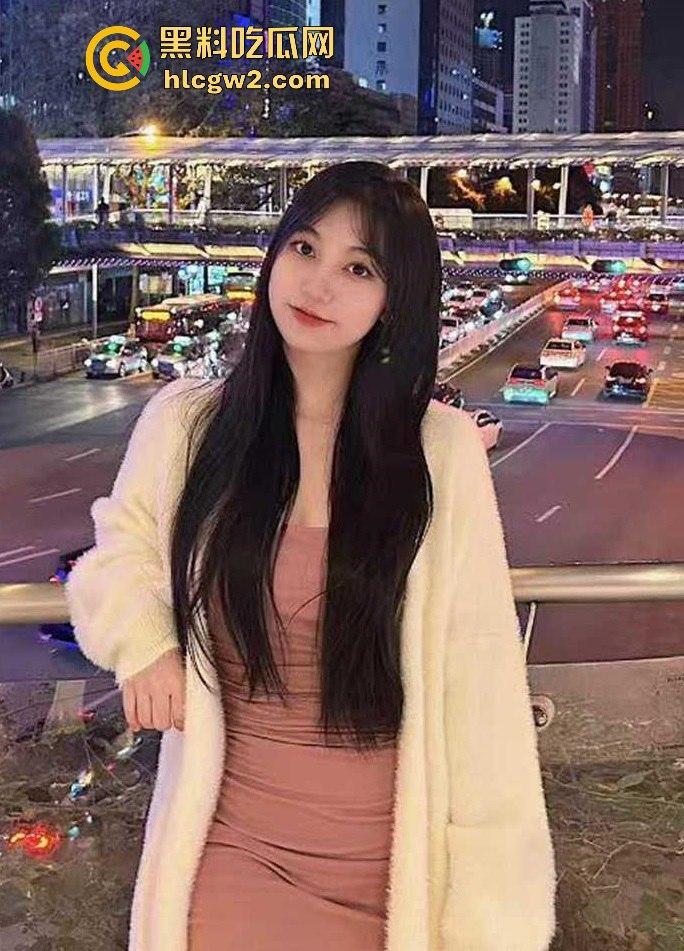 郑州艺术职业大学大长腿模特【宦嘉】酒店遭摄影师潜规则 口爆全程无毛白虎没操到 摄影师哭崩在厕所！  第6张