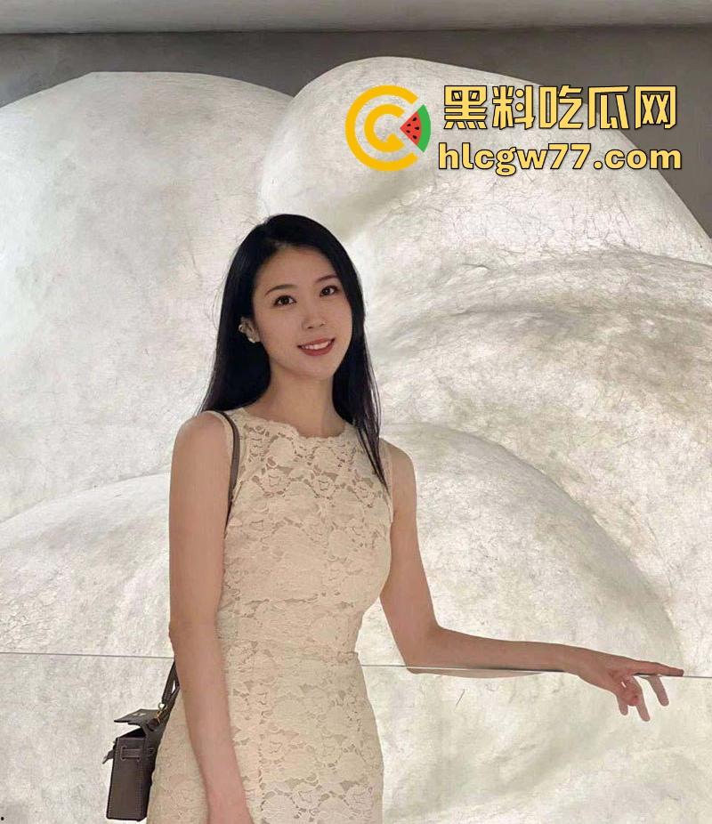 花5200拿下刚离婚的高中老同学 紫色包臀裙风骚不减当年 屄毛旺盛让我老弟灵魂出窍！  第5张