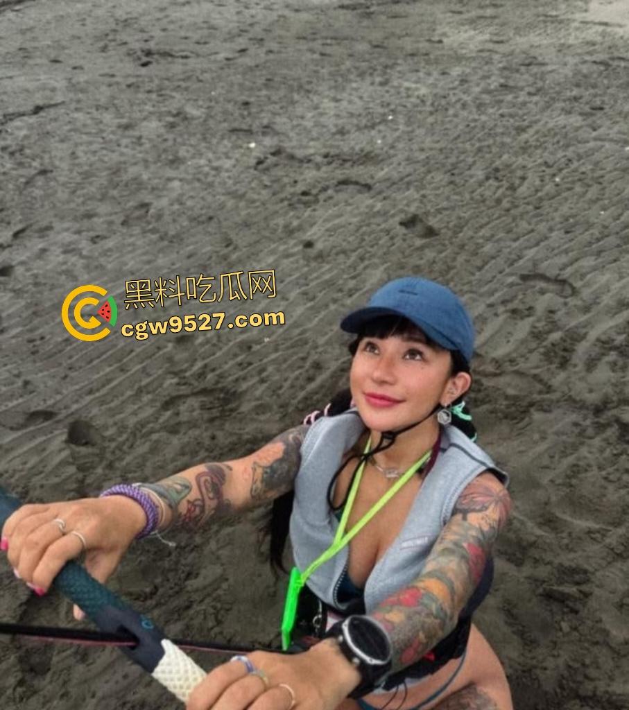 42万粉潜水教练【梁云菲】,因要会员续费,不得不贡献身体,被操得表情很难受,潜水多了逼太紧? 第4张 42万粉潜水教练【梁云菲】,因要会员续费,不得不贡献身体,被操得表情很难受,潜水多了逼太紧? 第4张