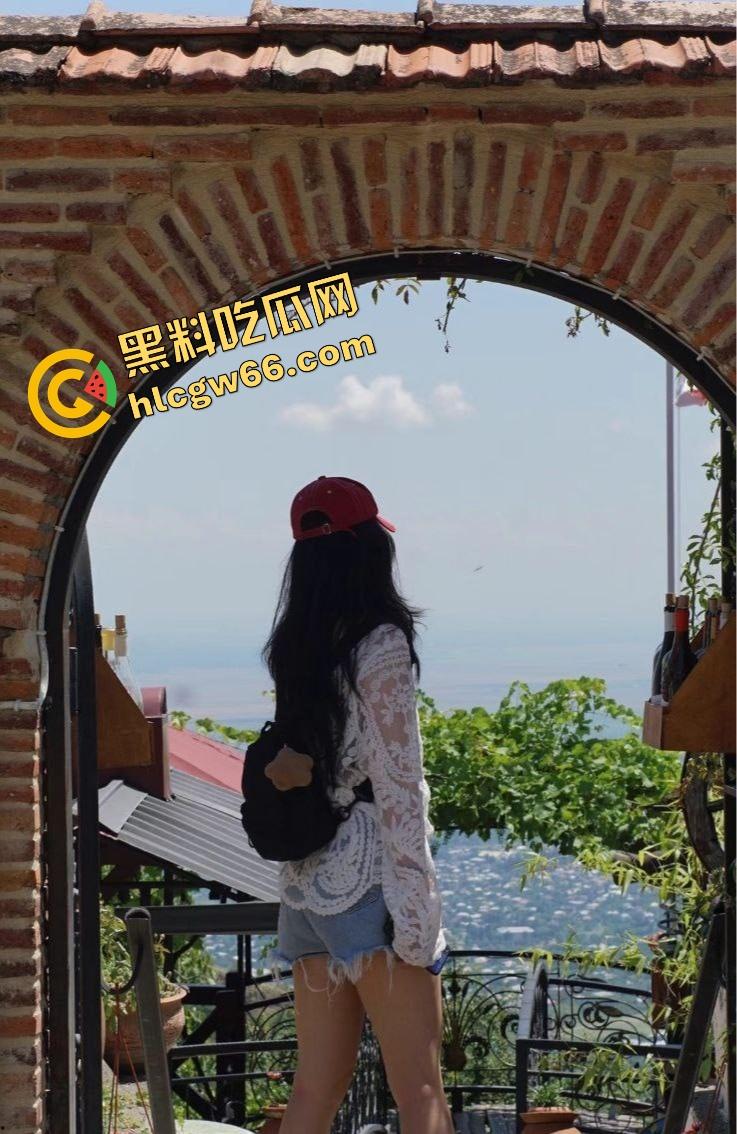 嘉兴服装店老板娘【郑南宁】外表超可爱，实则外围女被狂操粉奶大鲍内射成瘾，姿势任玩！  第3张