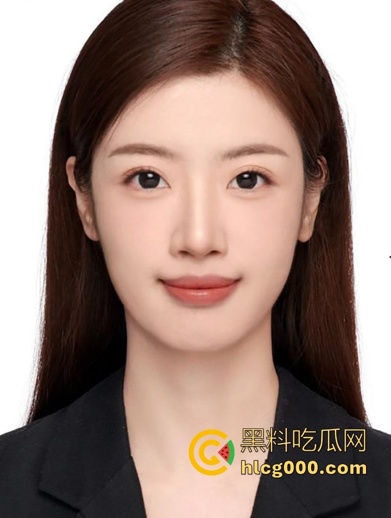 广州大学性感学妹【林依莲】约炮同城大屌弟弟玩内射，朋友圈里几乎睡个遍，彻底颠覆清纯形象！  第4张