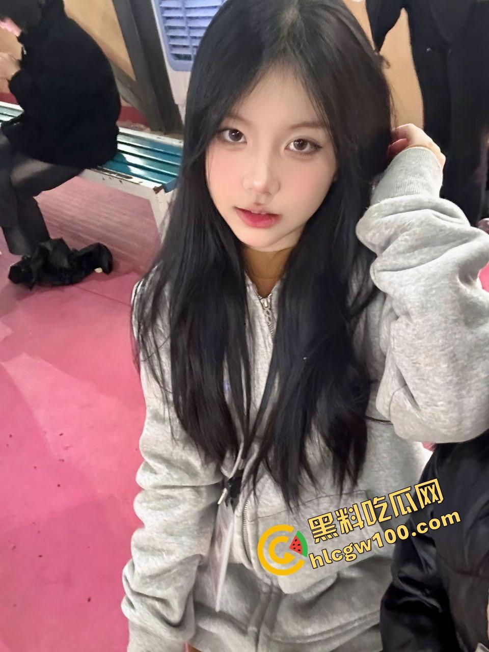 抖音极品青春嫩妹反差骚贱网红『百乐红』家中发骚自拍给大哥 酒店约炮猛操嫩逼娇喘淫叫！首创独家曝光！  第4张