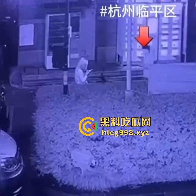 杭州惊现强吻狂魔！夜晚女生嘴唇被咬破，路人看了都以为是情侣打情骂俏，结果真是猥亵！  第11张