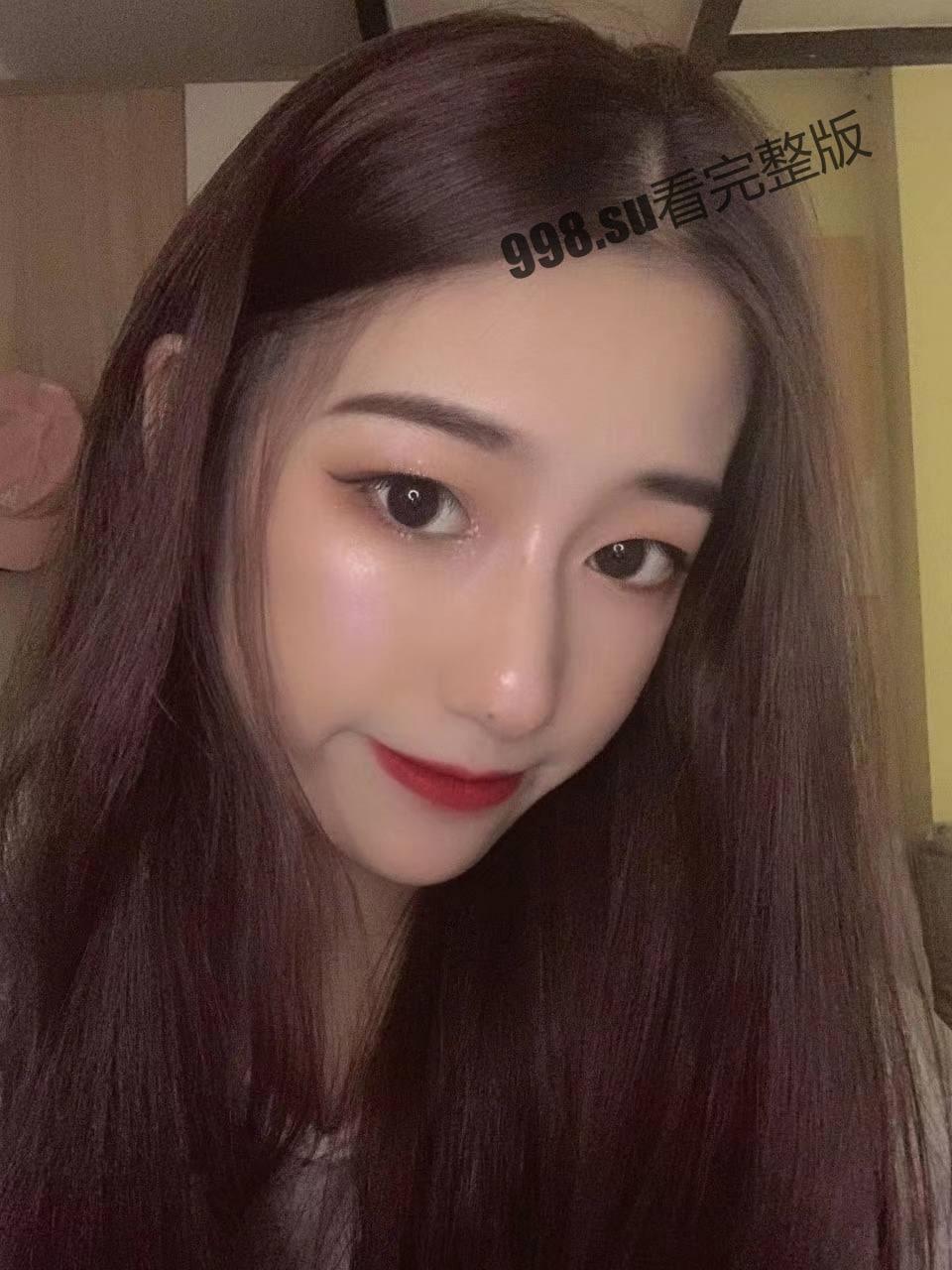 【反差女友】学生妹是真美  第2张