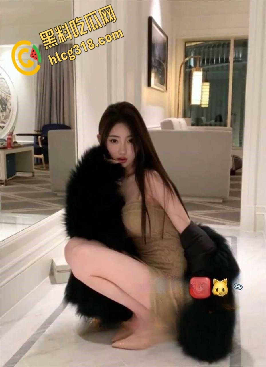 南京艺术学院大三学生妹【李熙雯】，女上位疯狂抖动着蜜桃臀，后入粉嫩一线天，很难不心动啊 !  第4张