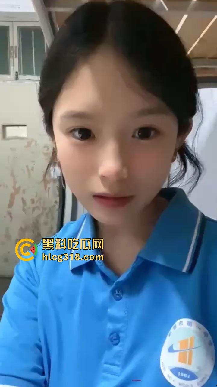 帅气富二代约炮拜金女，你们苦苦在追寻的女神在金主面前卑微倒贴，极品性感美女也不过这样！  第18张