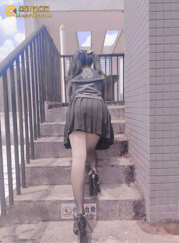 南宁双马尾学生妹【胡九万】骚浪视频流出，清纯脸装不住母狗心，动作骚得像条狗，撸点高到让人瞬间射！  第1张