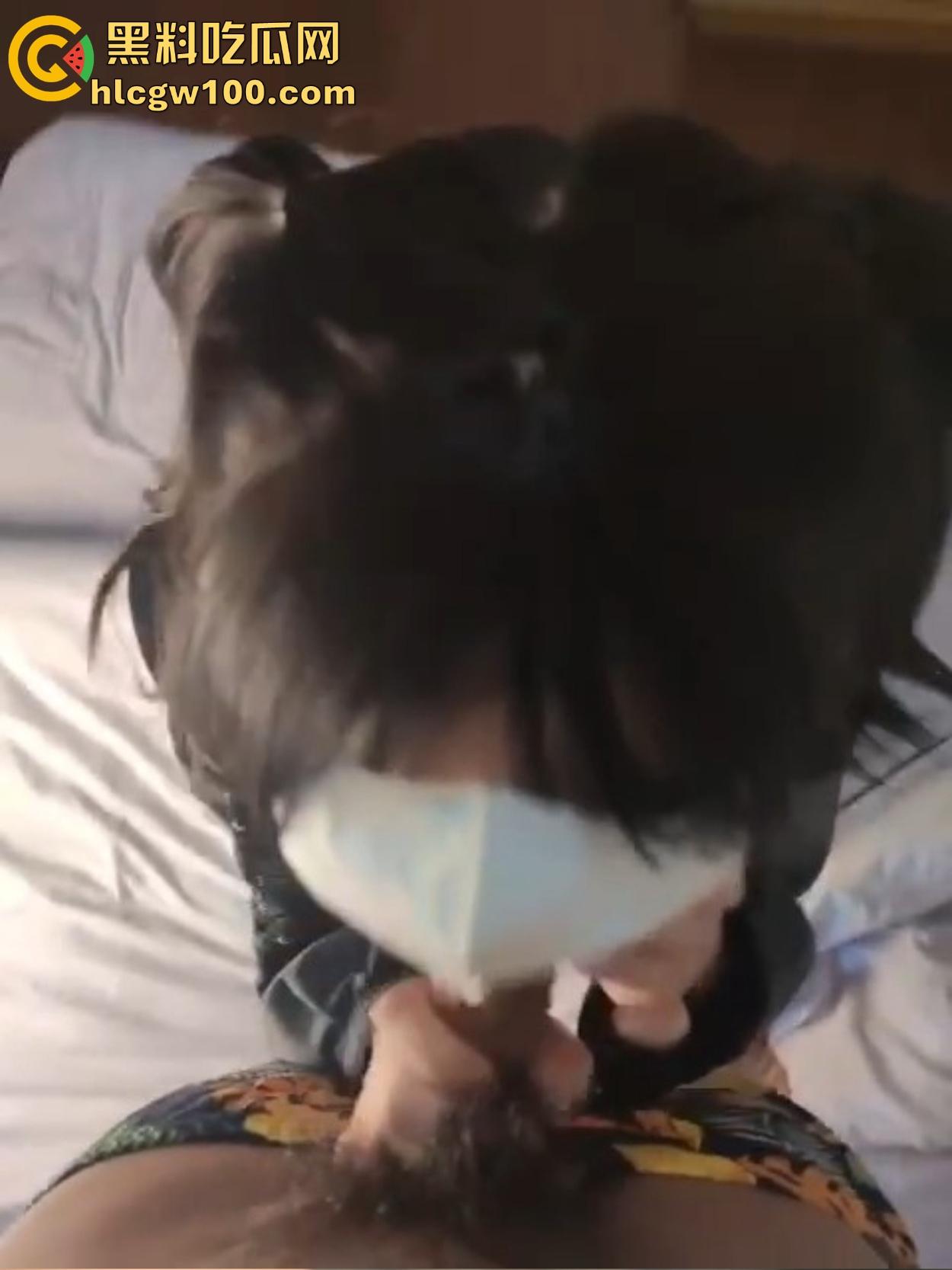 南宁双马尾学生妹【胡九万】骚浪视频流出，清纯脸装不住母狗心，动作骚得像条狗，撸点高到让人瞬间射！  第5张