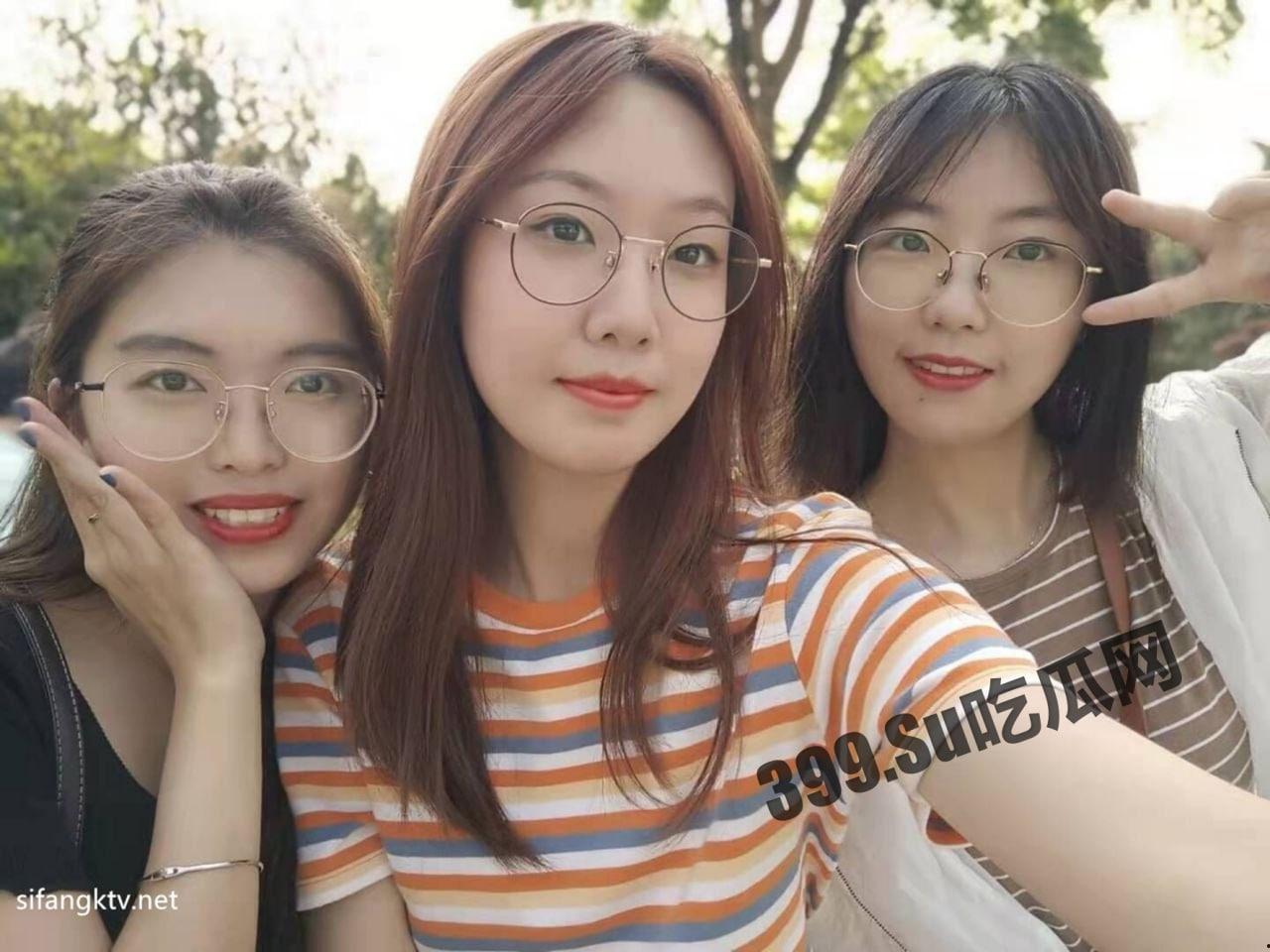 云盘泄密 青海师范大学 极品反差清纯甜美 马钰欣 与男友啪啪视频流出 宿舍内抠逼自慰 戴着项圈后入调教  第3张