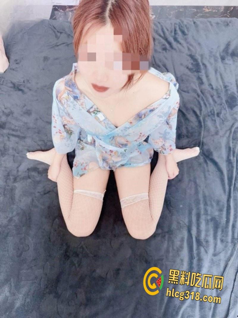 海角乱伦饥渴骚姐，想要鸡巴狠狠插入主动足交，多姿势配合挨操骚叫不停 !  第2张