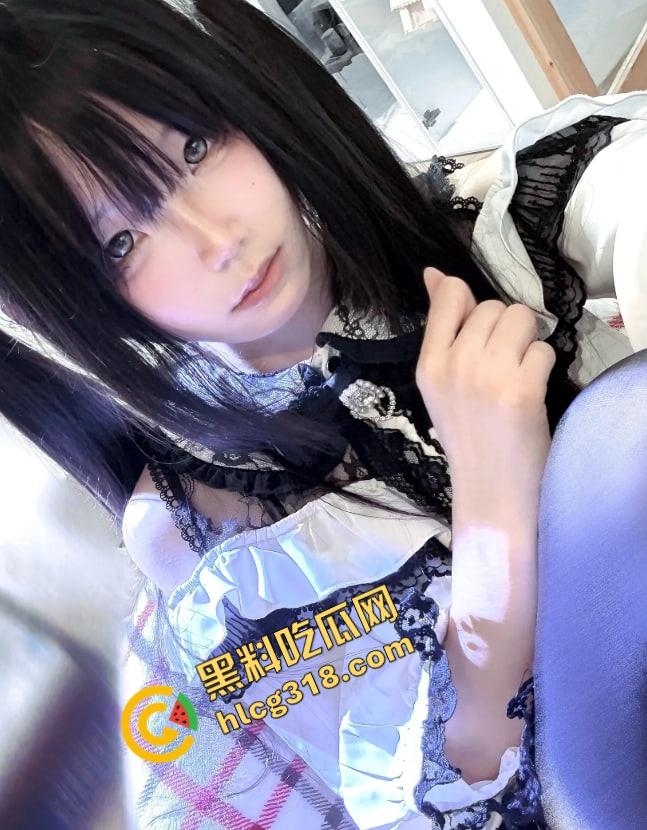 抖音『野餐兔』直播间装甜妹，推特上当炮机，一边卖逼一边装纯，割韭菜割到脸都不要了！  第4张