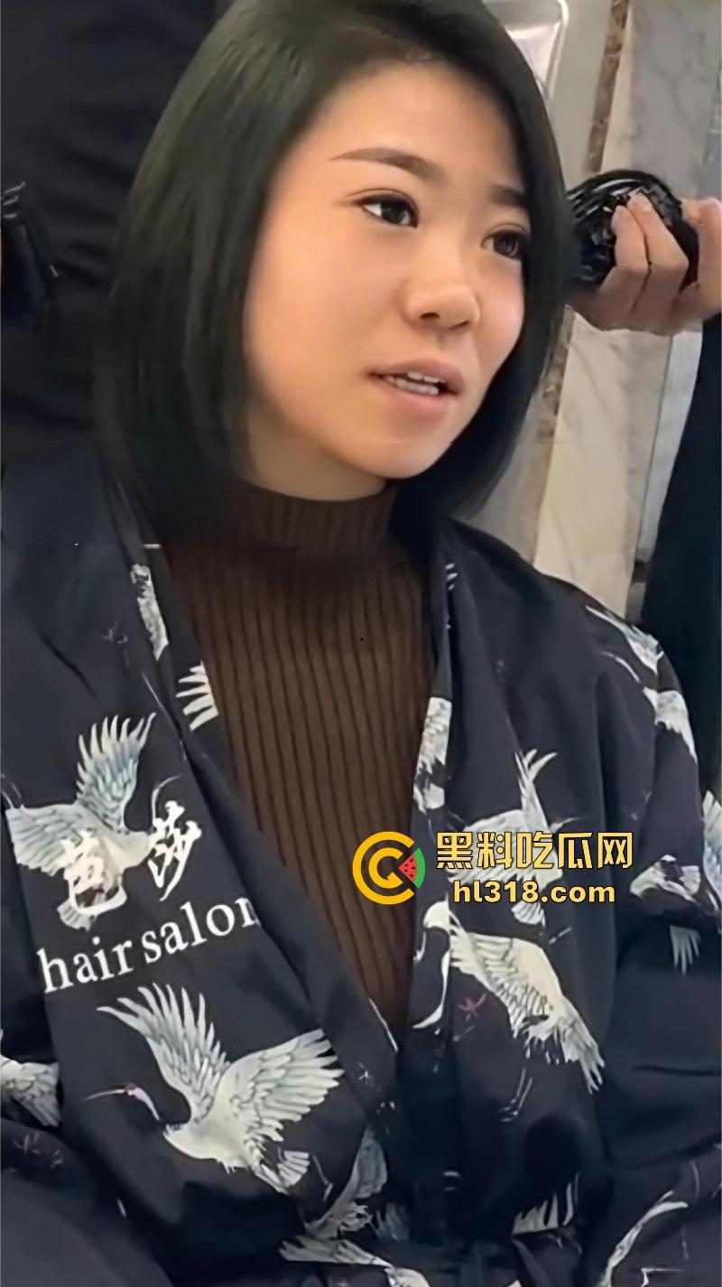 山西怀仁抖音网红【迷人文】抖音热搜22分钟完整视频曝光,熟女人妻口爆榨精,堪称一人带火一座城! 第5张 山西怀仁抖音网红【迷人文】抖音热搜22分钟完整视频曝光,熟女人妻口爆榨精,堪称一人带火一座城! 第5张