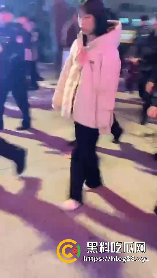 吉利惊现女学生杀人事件!男的猥亵未遂遭女学生反杀,直接抛尸河中,这女学生是真的猛呀。 第11张 吉利惊现女学生杀人事件!男的猥亵未遂遭女学生反杀,直接抛尸河中,这女学生是真的猛呀。 第11张