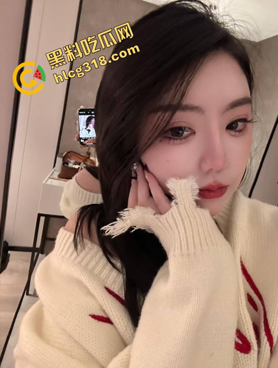 谁说00后嫩?在上海大神手里照样被操得趴桌子喊爹,戳到最后手机都拿不稳,这叫操不是爱 第6张 谁说00后嫩?在上海大神手里照样被操得趴桌子喊爹,戳到最后手机都拿不稳,这叫操不是爱 第6张