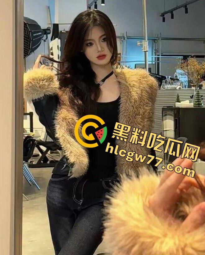 广西科大【刘明玉】反差母狗被金主爸爸调教当野猫，包养爆砸十万买一晚上黑丝口爆！  第1张