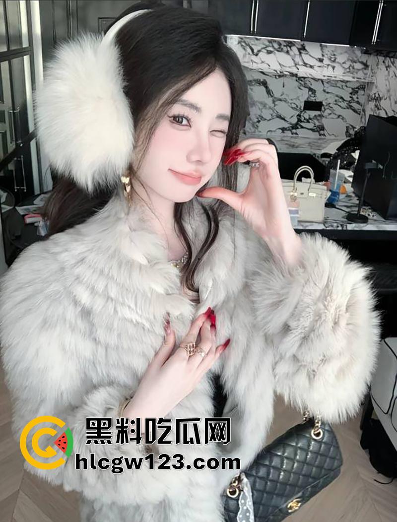 抖音服装界诈骗大神【Sun雅乔】,专坑无知小仙女,表面女神背地富人母狗,各种约炮群p淫荡至极! 第4张 抖音服装界诈骗大神【Sun雅乔】,专坑无知小仙女,表面女神背地富人母狗,各种约炮群p淫荡至极! 第4张